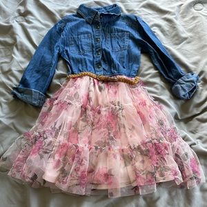 Girls dress